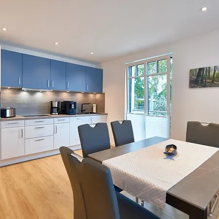 Beatrice In - Wg 8 Mit Balkon Und Kleinem Meerblick