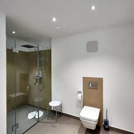 Beatrice In - Wg 8 Mit Balkon Und Kleinem Meerblick 빈츠